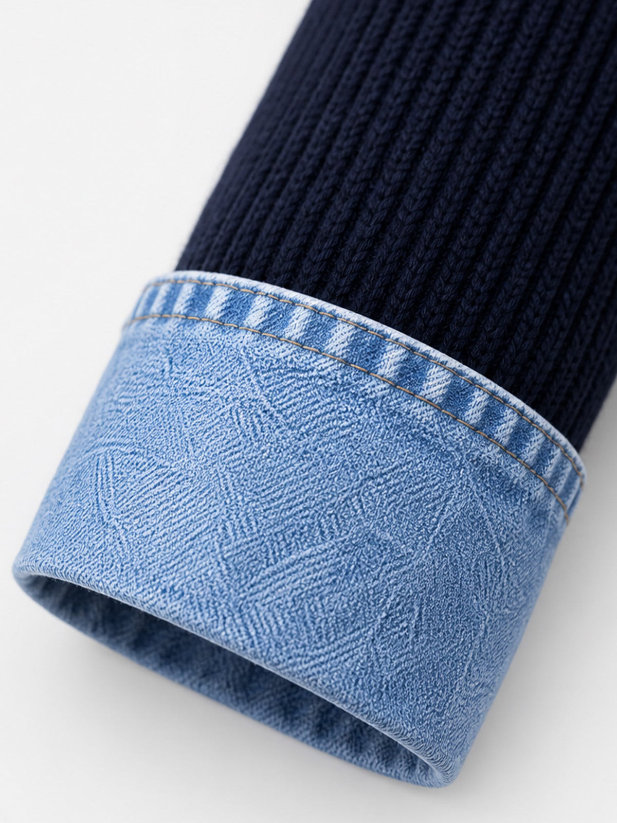 Elegant women's rib-knit coat with denim panels