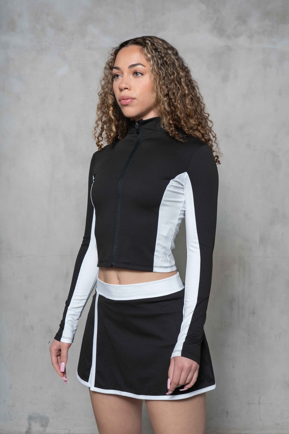 Monathic Contrast Trim Zip-Up Jacket