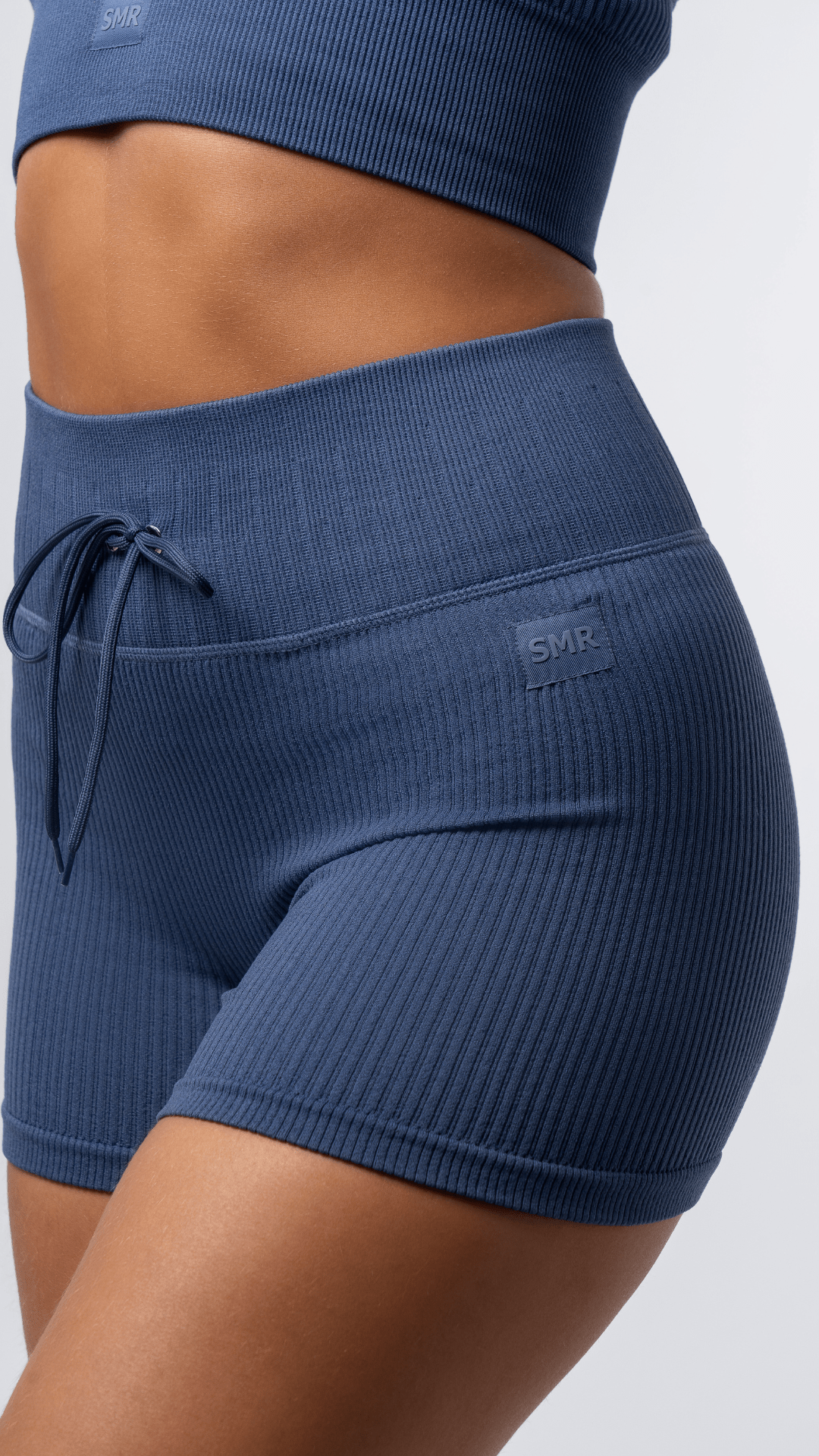 Monathic Seamless High-Waisted Gym Shorts – Sleek, Smooth-Fit Activewear