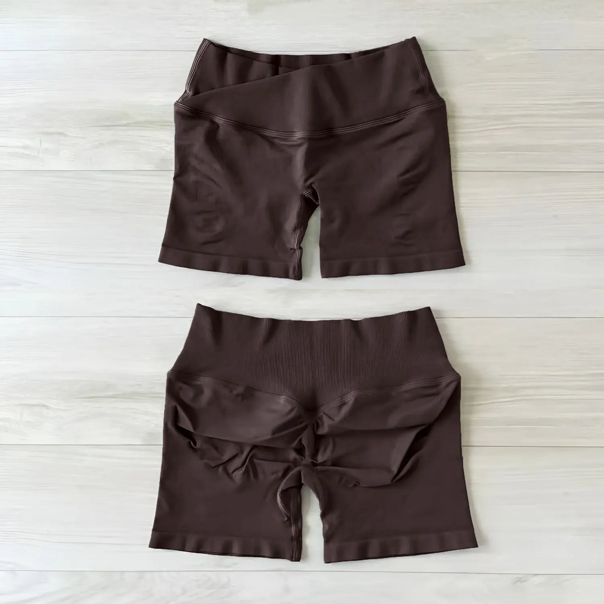 Monathic Vision Women’s 4.5" Seamless Scrunch Booty Gym Shorts