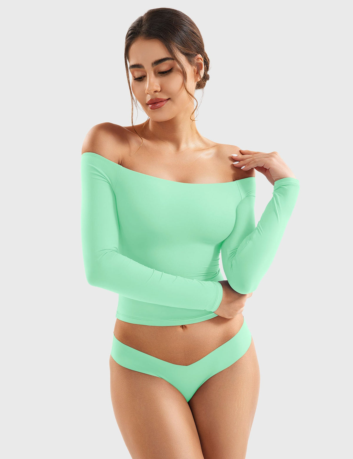 Monathic Luzlie Off-Shoulder Blouse with Elegant Style