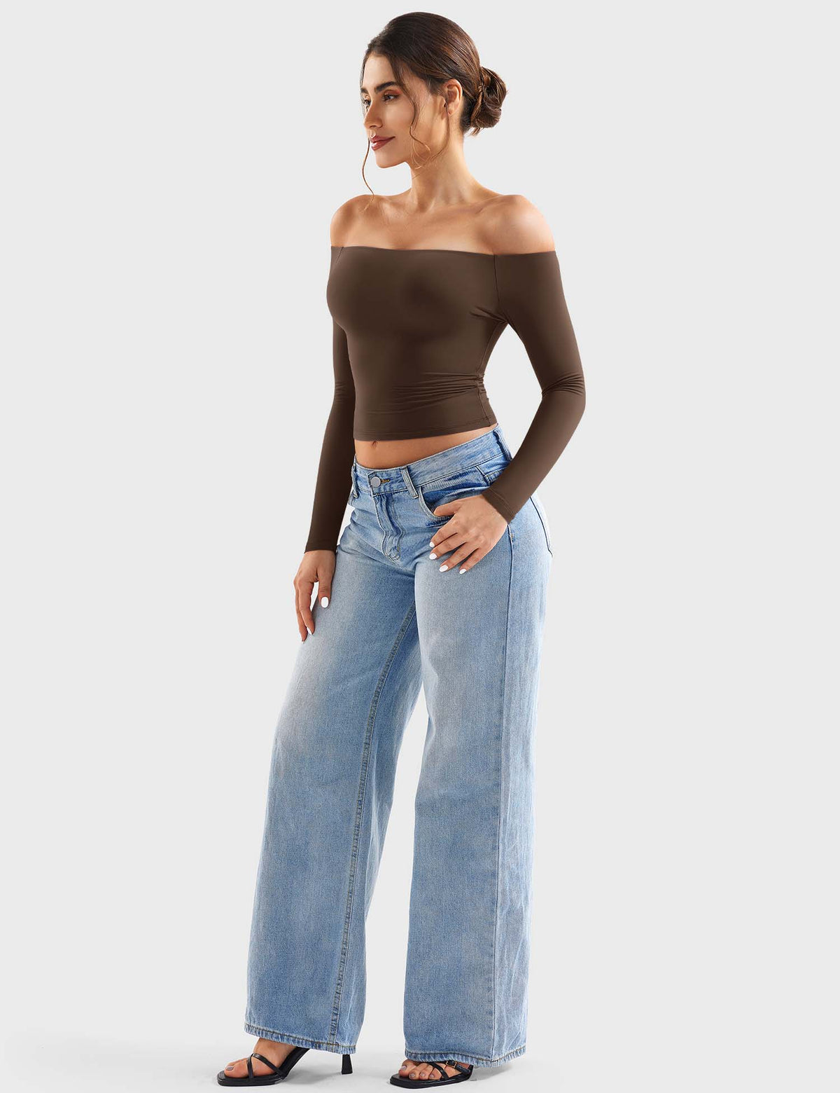 Monathic Luzlie Off-Shoulder Blouse with Elegant Style