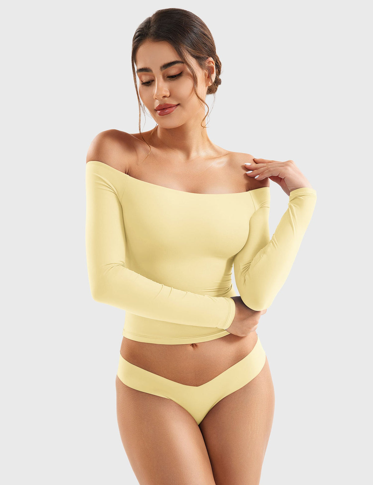 Monathic Luzlie Off-Shoulder Blouse with Elegant Style