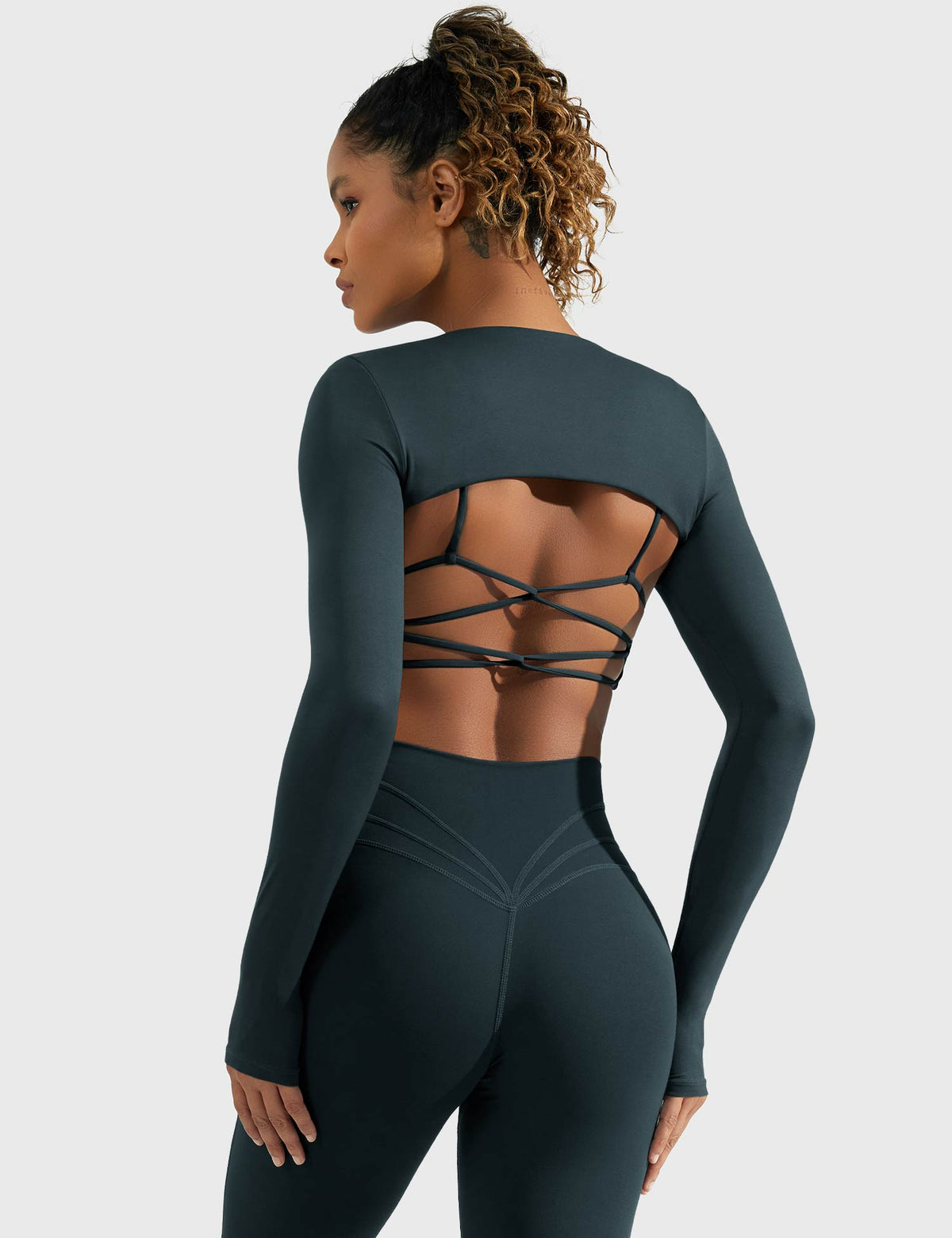 Monathic Crissy Elegant Long-Sleeve Bolero