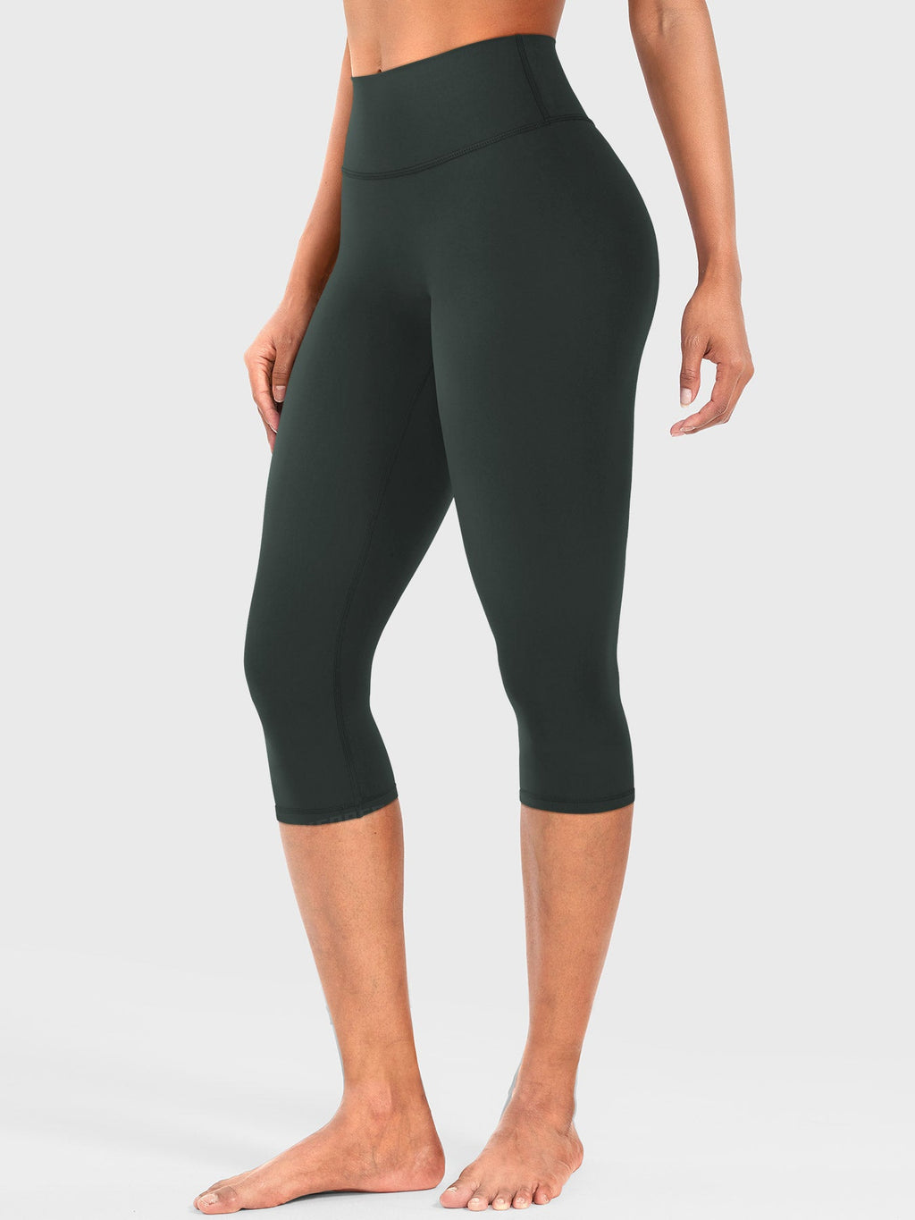 Ease 17-Inch Capri Leggings – Stylish, Comfortable Activewear