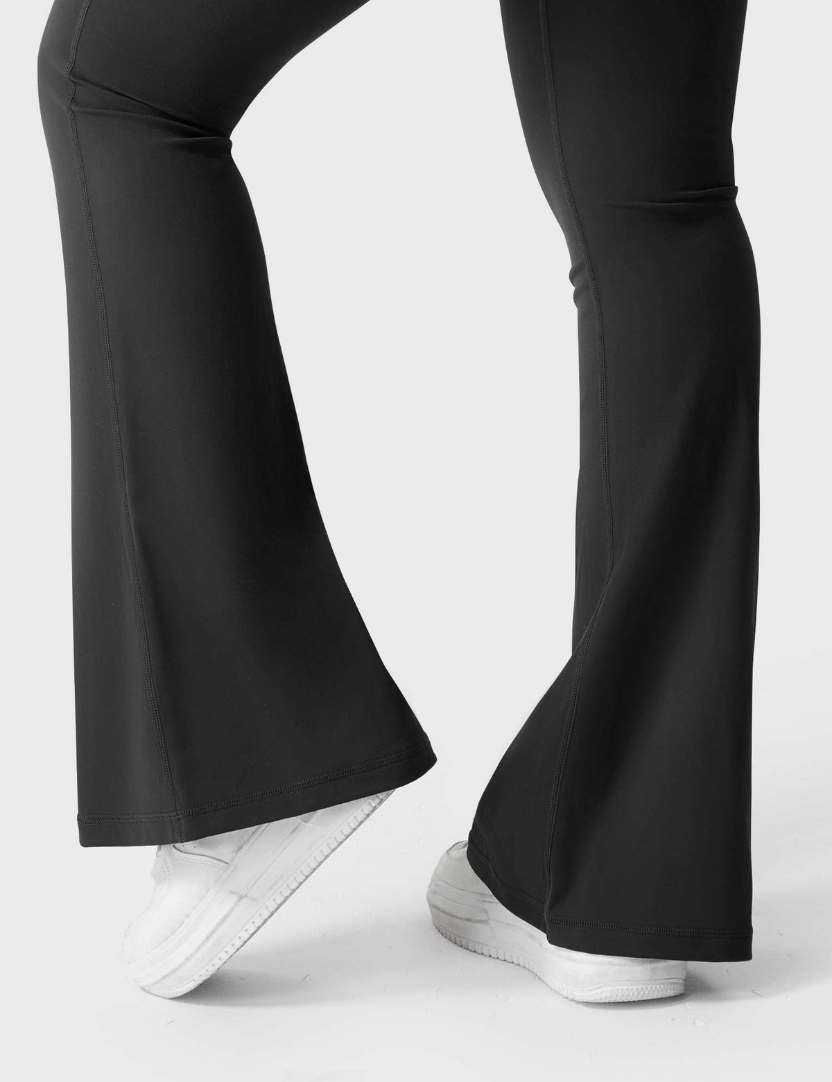 Brittany Flared Leggings with Functional Pockets