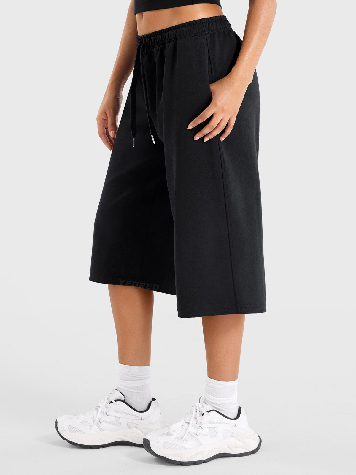 Ease Low-Rise Capri Pants