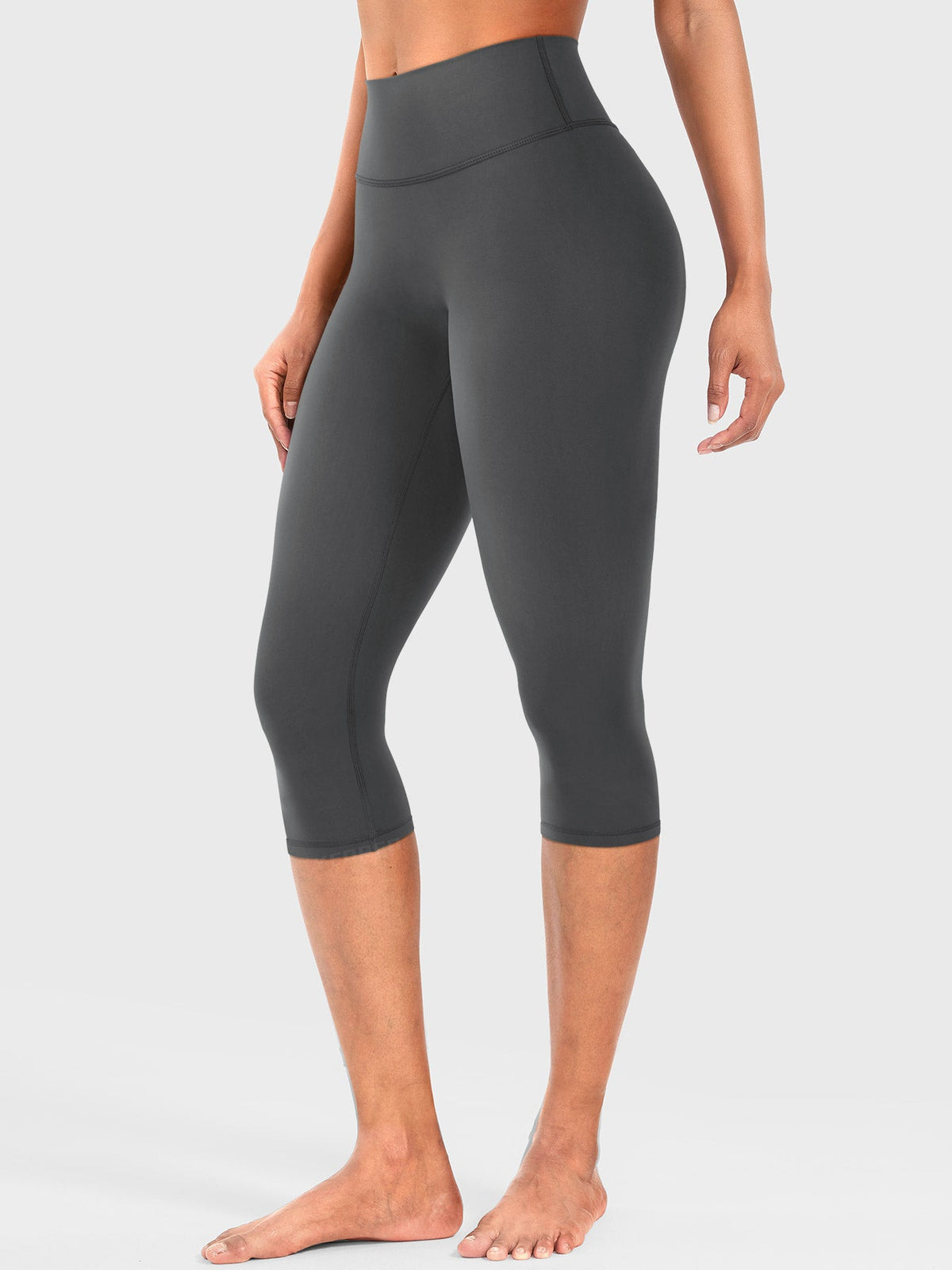 Ease 17-Inch Capri Leggings – Stylish, Comfortable Activewear