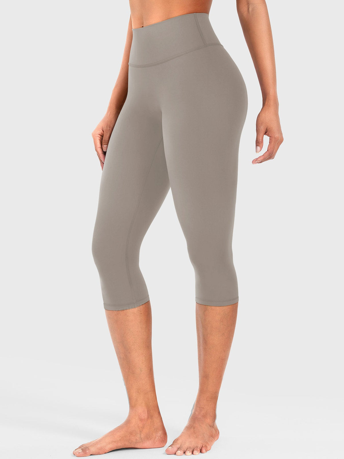Ease 17-Inch Capri Leggings – Stylish, Comfortable Activewear