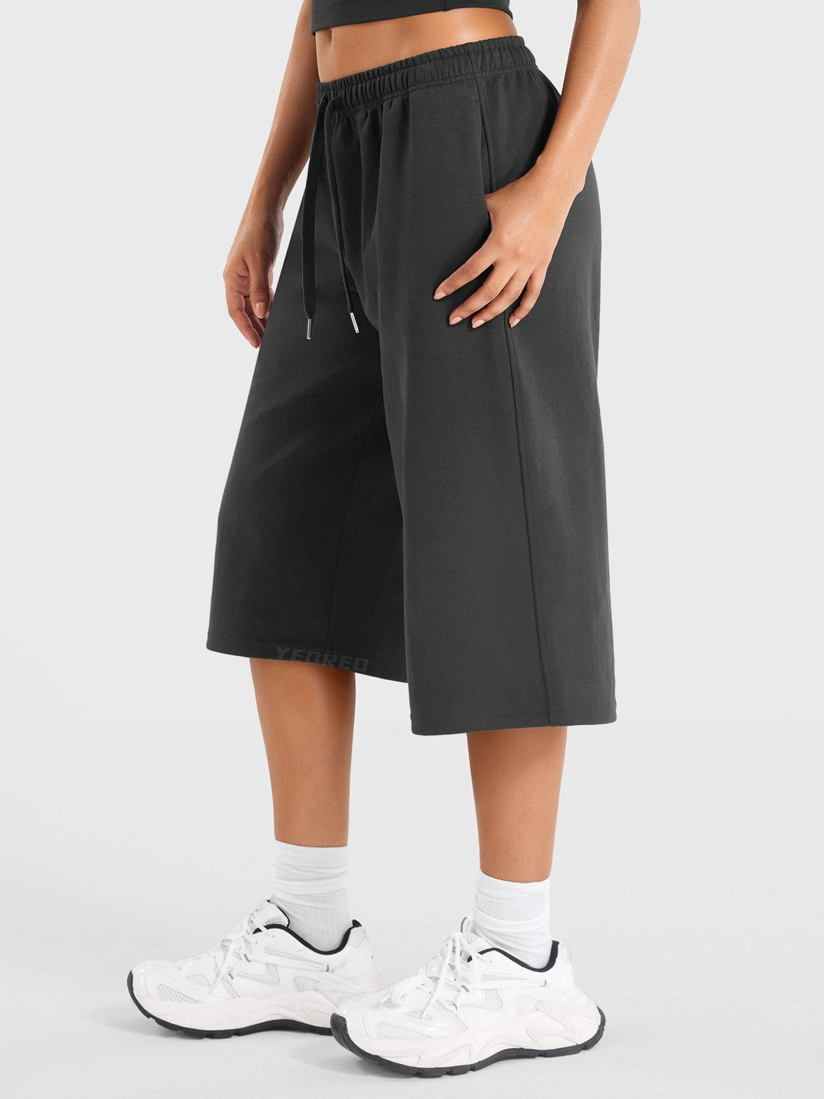 Ease Low-Rise Capri Pants
