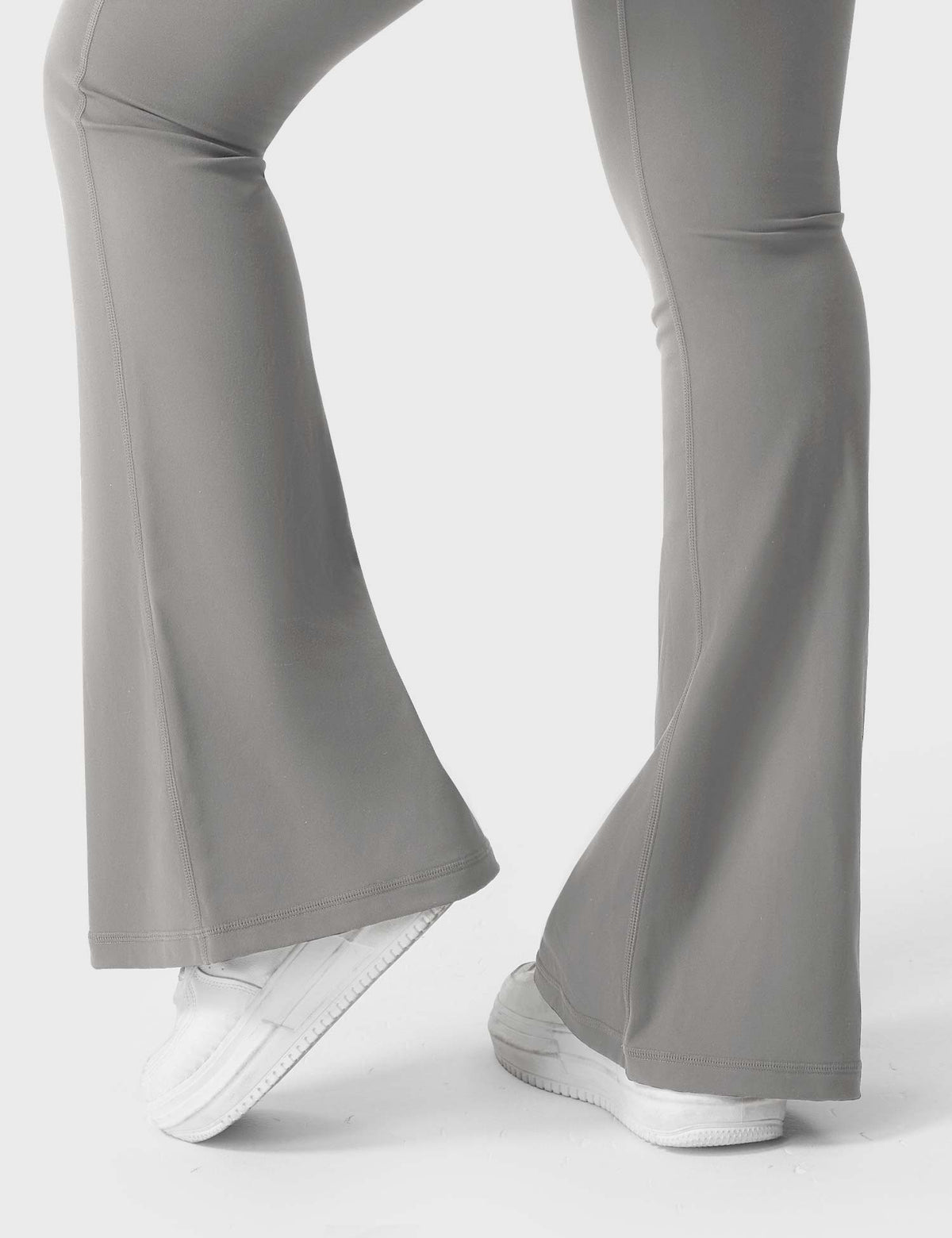Brittany Flared Leggings with Functional Pockets