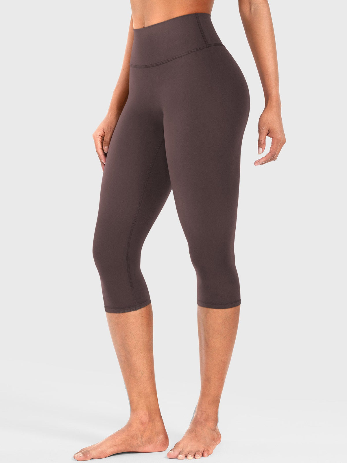 Ease 17-Inch Capri Leggings – Stylish, Comfortable Activewear