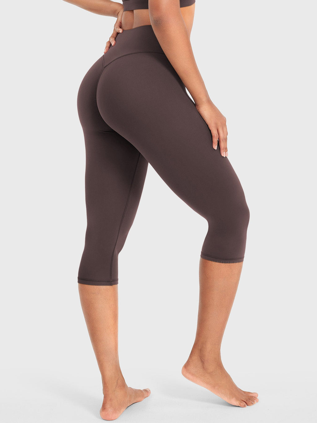 Ease 17-Inch Capri Leggings – Stylish, Comfortable Activewear