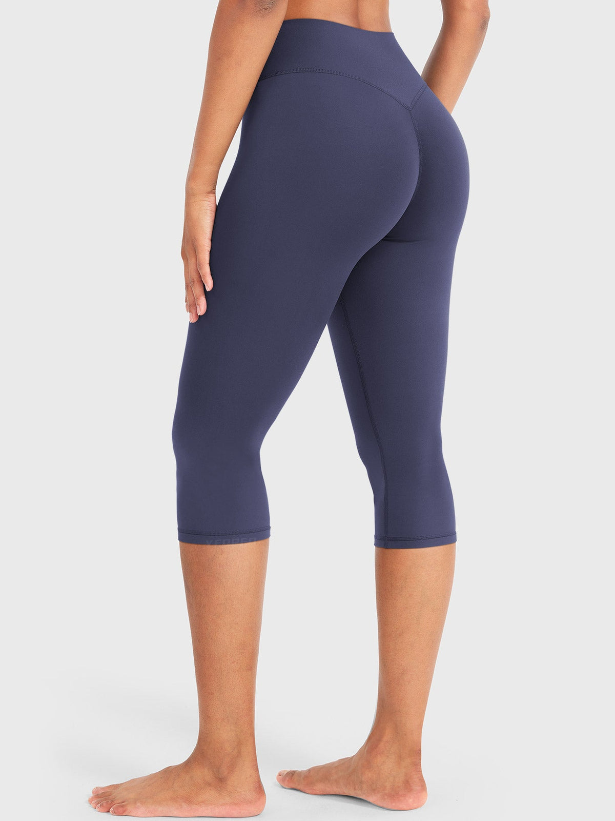 Ease 17-Inch Capri Leggings – Stylish, Comfortable Activewear