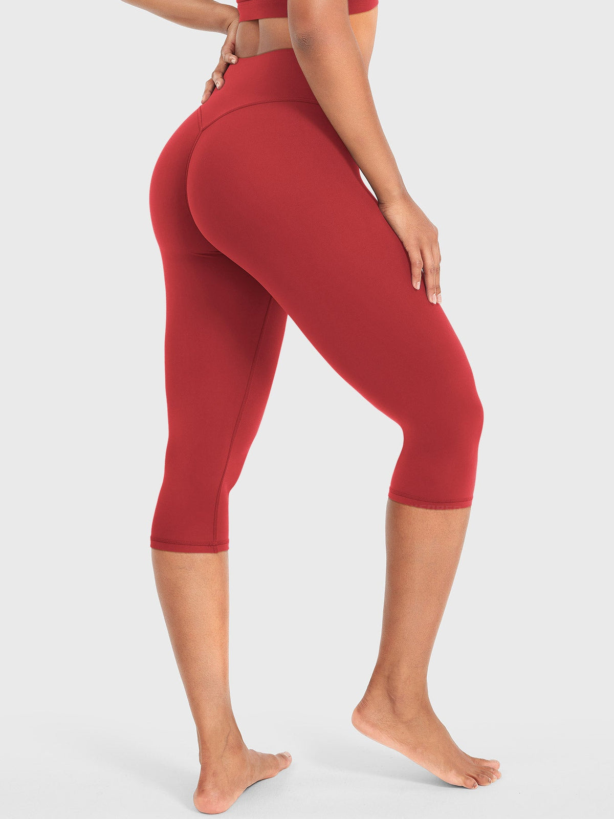 Ease 17-Inch Capri Leggings – Stylish, Comfortable Activewear