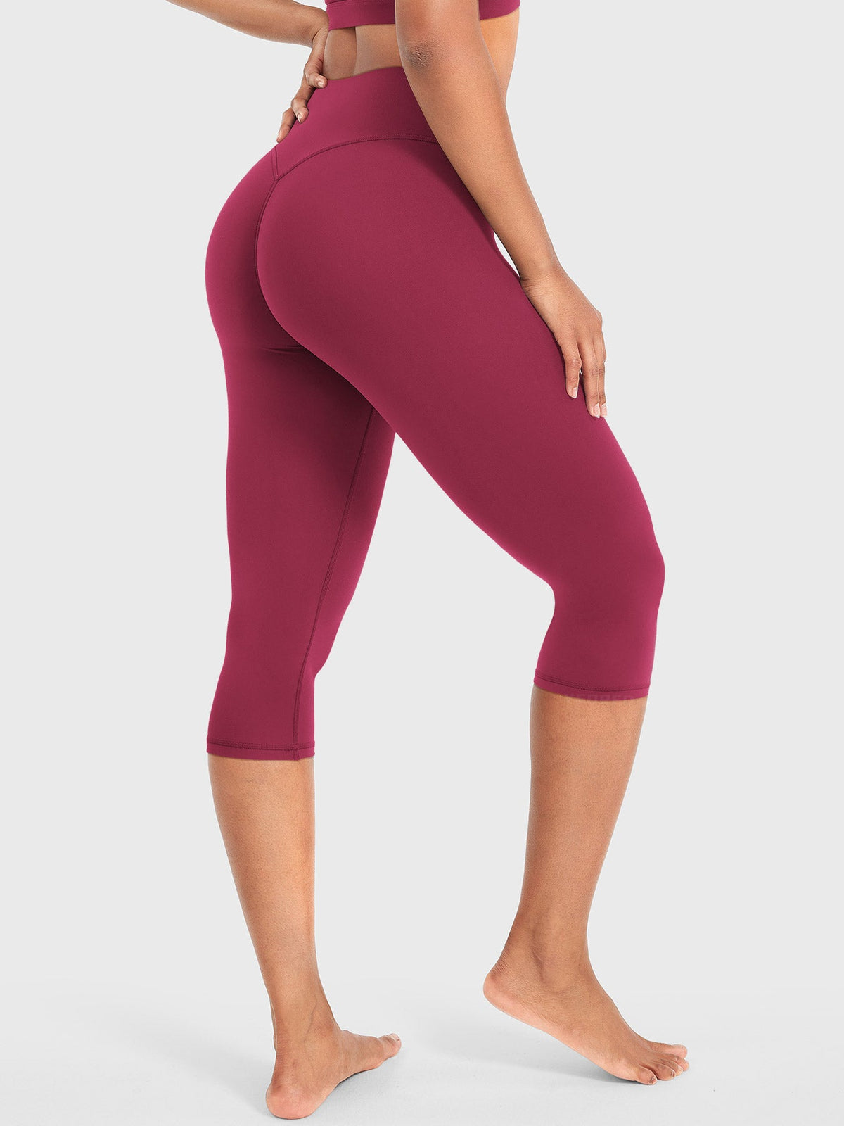 Ease 17-Inch Capri Leggings – Stylish, Comfortable Activewear