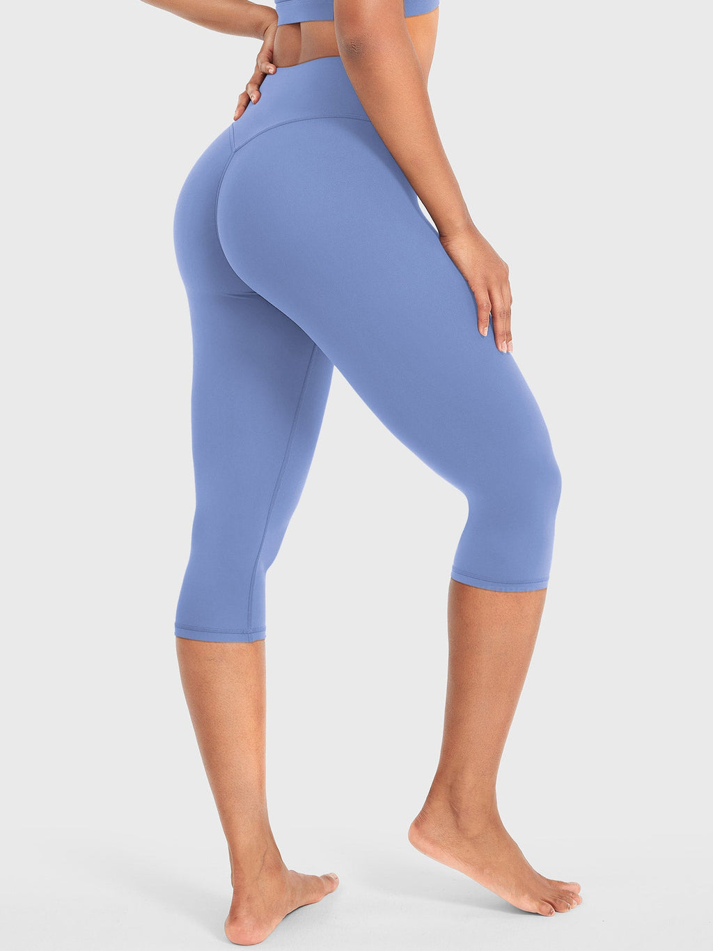Ease 17-Inch Capri Leggings – Stylish, Comfortable Activewear