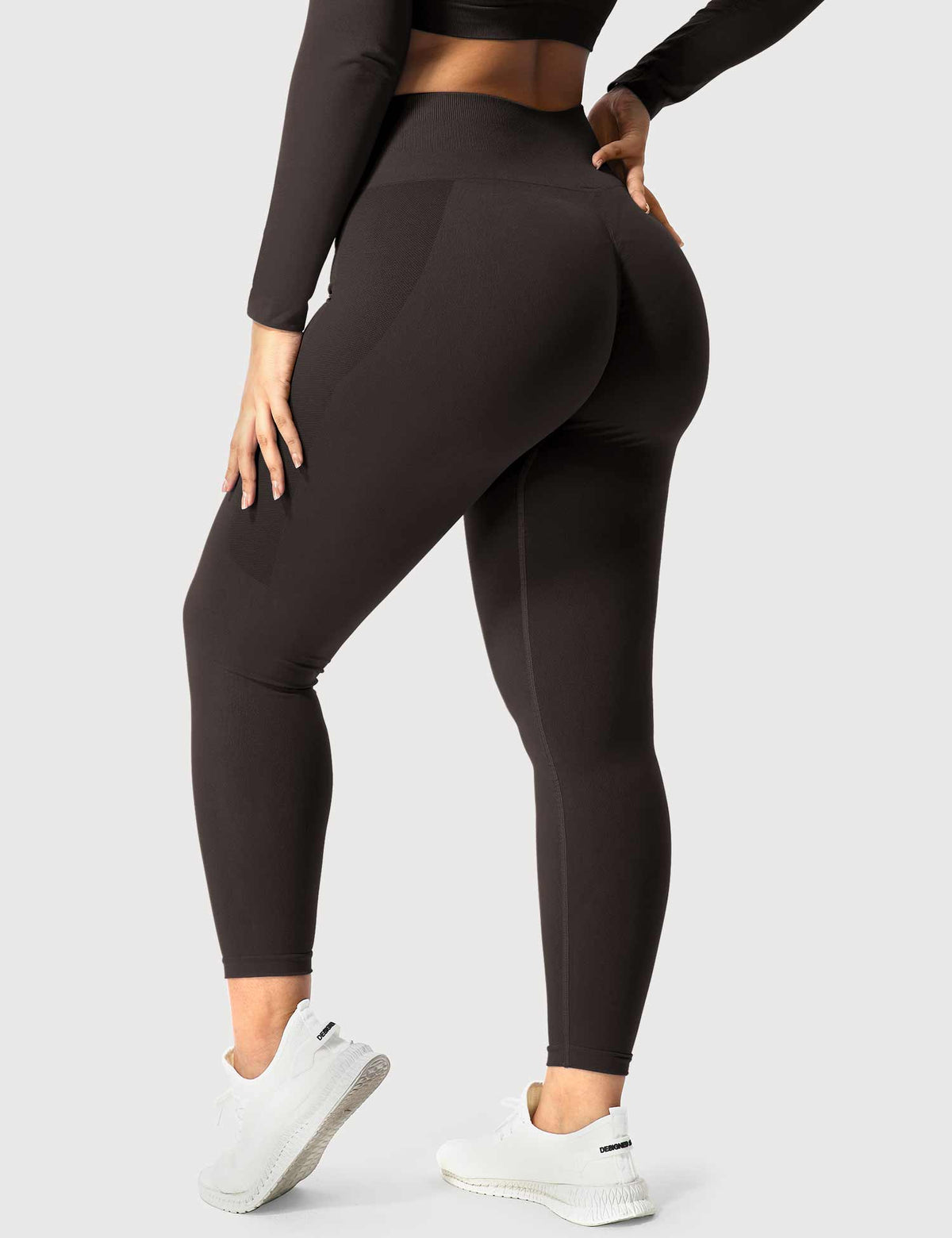 Amplify Seamless Leggings for a Sleek Silhouette