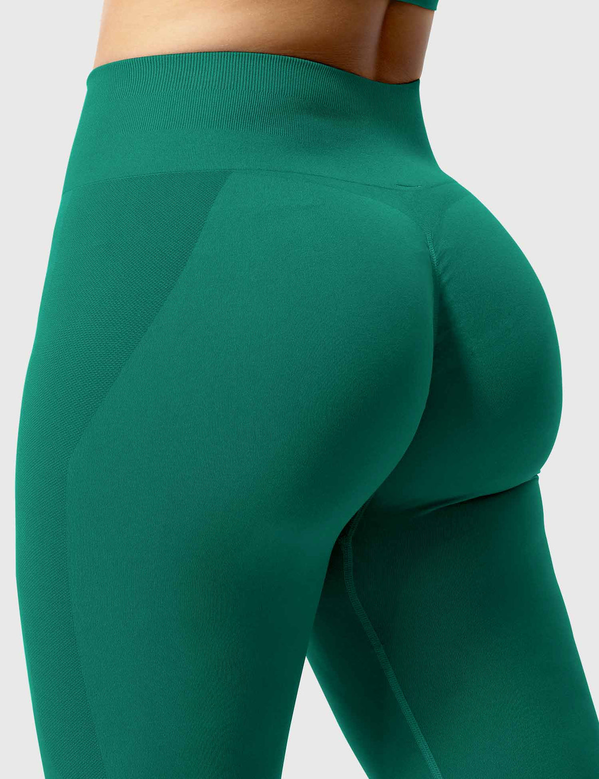 Amplify Seamless Leggings for a Sleek Silhouette