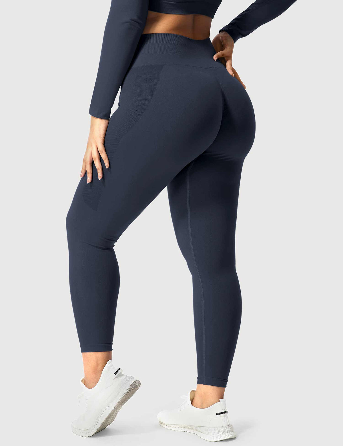 Amplify Seamless Leggings for a Sleek Silhouette